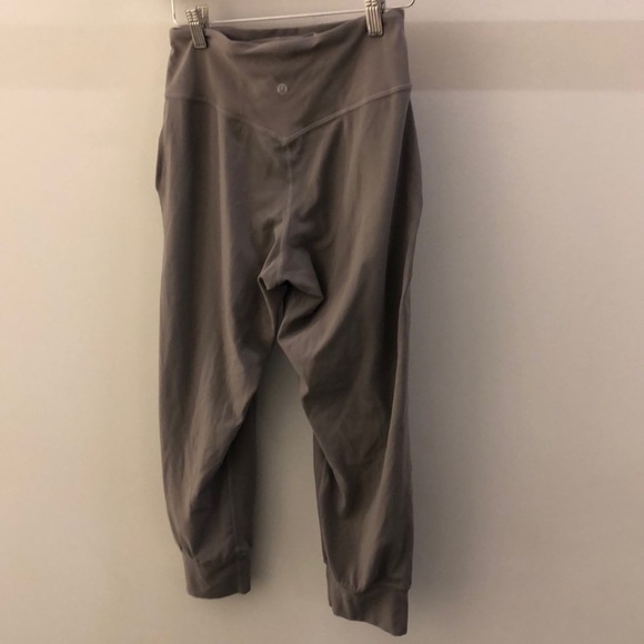 Lululemon Align Jogger Crop 6 - Picture 4 of 5